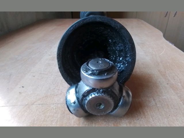 bontott RENAULT TRAFIC Bal Féltengely