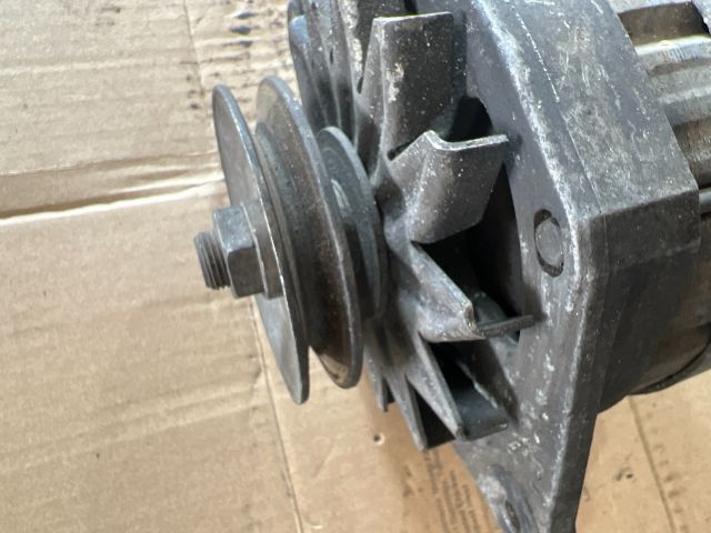 bontott RENAULT TRAFIC Generátor