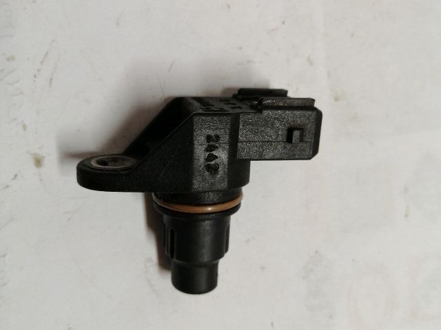 bontott RENAULT TRAFIC Vezérműtengely Fordulatszám Jeladó