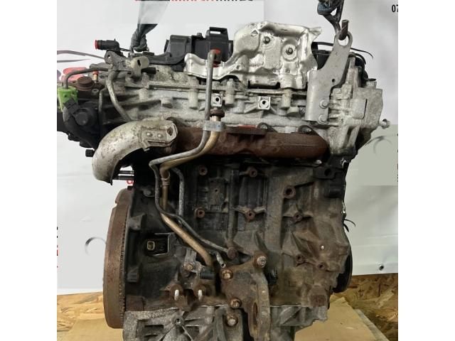 bontott RENAULT TRAFIC Motor (Fűzött blokk hengerfejjel)