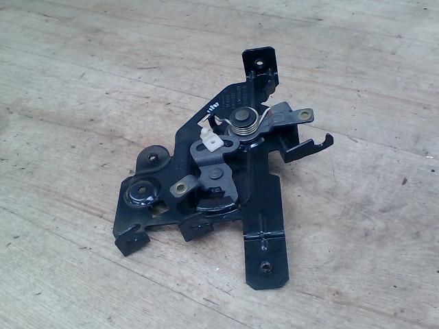 bontott RENAULT TRAFIC Bal A Oszlop