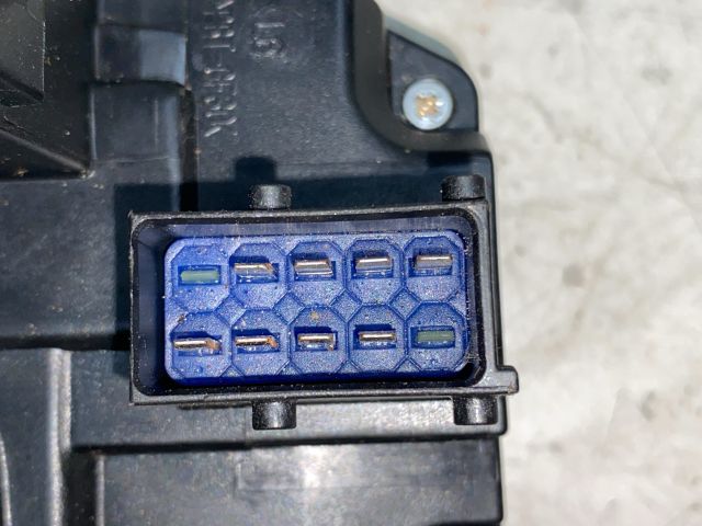 bontott RENAULT TRAFIC Bal Csomagtérajtó Zárszerkezet