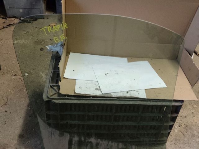 bontott RENAULT TRAFIC Bal első Ablak