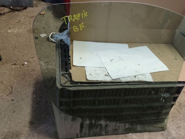 bontott RENAULT TRAFIC Bal első Ablak