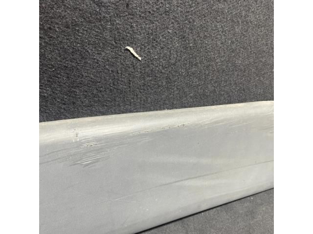 bontott RENAULT TRAFIC Bal első Ajtó Díszléc