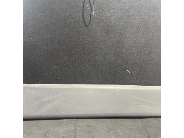 bontott RENAULT TRAFIC Bal első Ajtó Díszléc