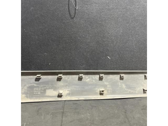 bontott RENAULT TRAFIC Bal első Ajtó Díszléc