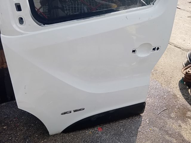 bontott RENAULT TRAFIC Bal első Ajtó (Üres lemez)