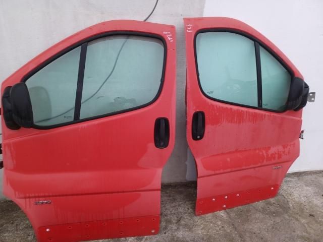 bontott RENAULT TRAFIC Bal első Ajtó (Üres lemez)