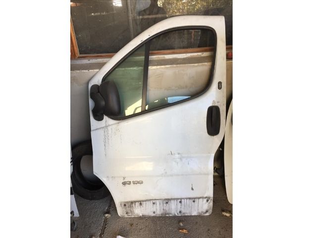 bontott RENAULT TRAFIC Bal első Ajtó (Üres lemez)