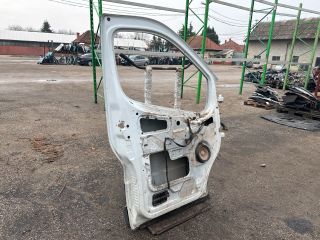 bontott RENAULT TRAFIC Bal első Ajtó (Üres lemez)