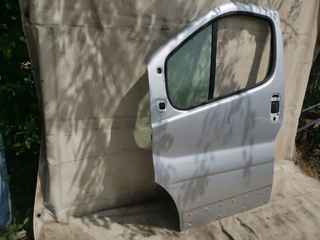 bontott RENAULT TRAFIC Bal első Ajtó (Üres lemez)