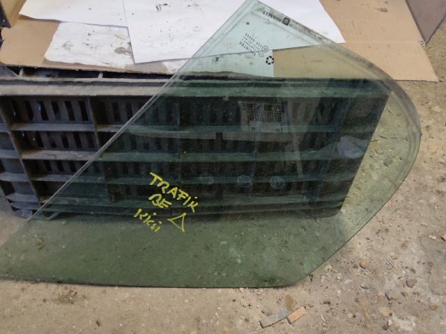 bontott RENAULT TRAFIC Bal első Fixüveg (Ajtóban)