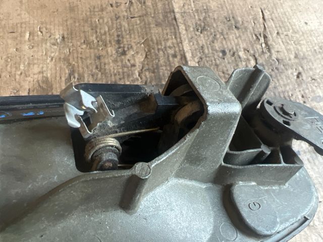 bontott RENAULT TRAFIC Bal első Külső Kilincs