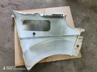 bontott RENAULT TRAFIC Bal első Sárvédő