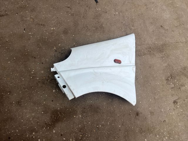 bontott RENAULT TRAFIC Bal első Sárvédő