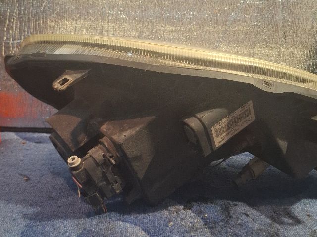 bontott RENAULT TRAFIC Bal Fényszóró