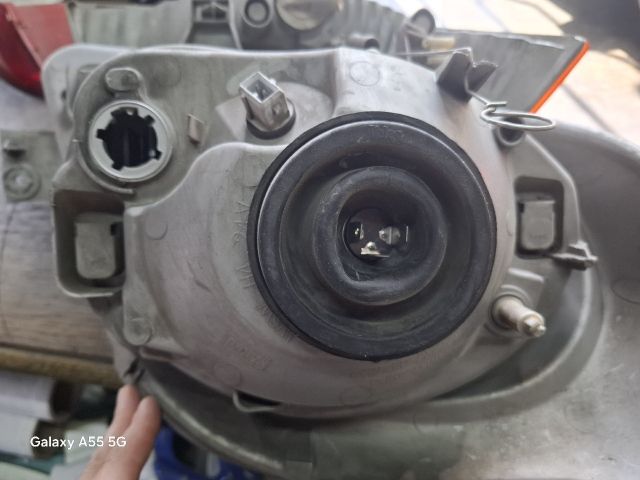 bontott RENAULT TRAFIC Bal Fényszóró