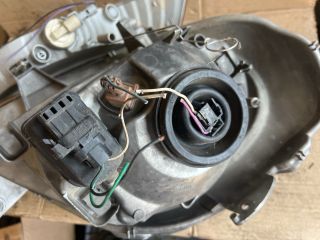 bontott RENAULT TRAFIC Bal Fényszóró