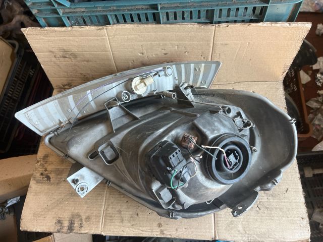 bontott RENAULT TRAFIC Bal Fényszóró