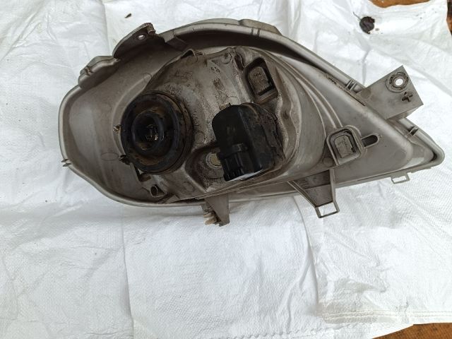 bontott RENAULT TRAFIC Bal Fényszóró