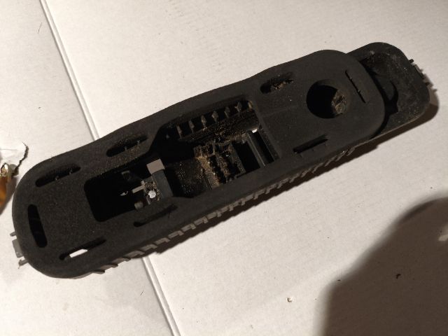 bontott RENAULT TRAFIC Bal Hátsó Lámpa Foglalat