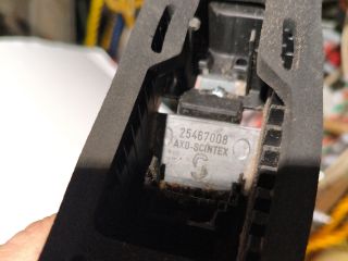 bontott RENAULT TRAFIC Bal Hátsó Lámpa Foglalat