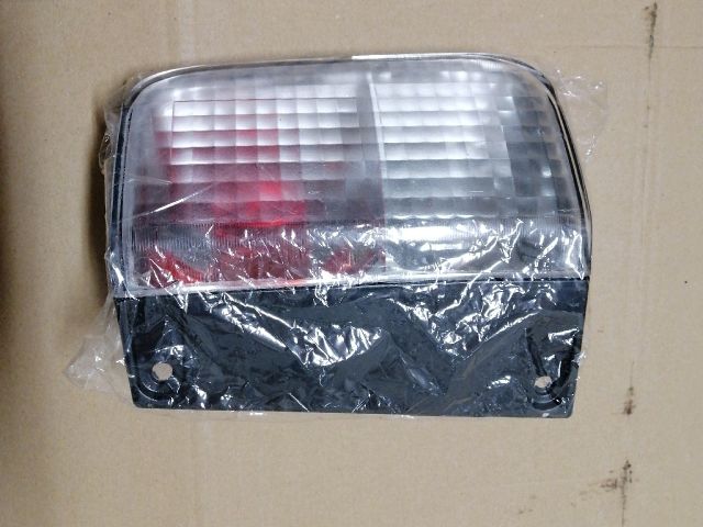 bontott RENAULT TRAFIC Bal Hátsó Lámpa