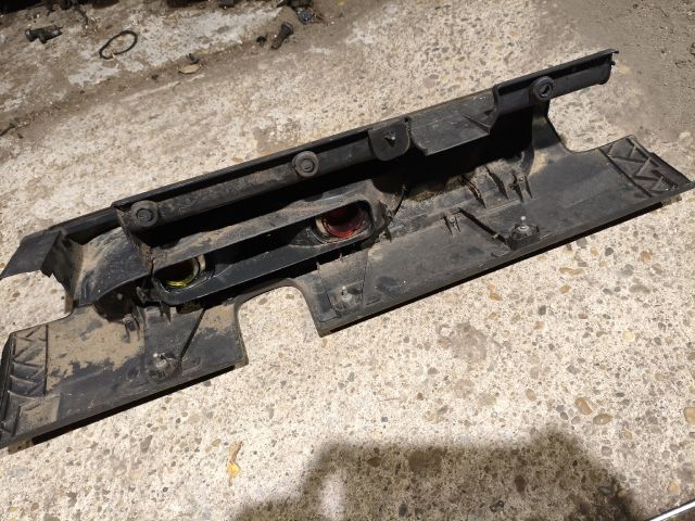 bontott RENAULT TRAFIC Bal Hátsó Lámpa