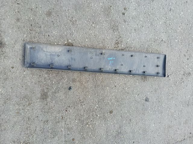 bontott RENAULT TRAFIC Bal hátsó Sárvédő Díszléc