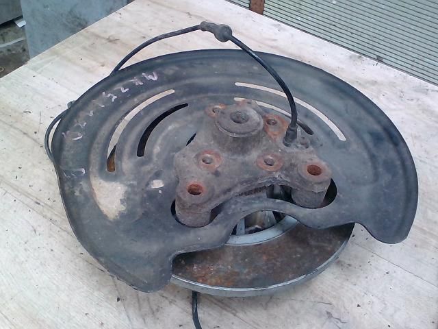 bontott RENAULT TRAFIC Bal hátsó Tengelycsonk