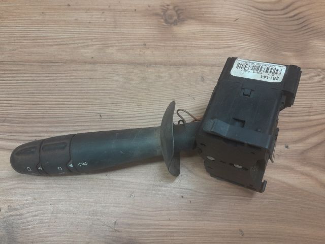 bontott RENAULT TRAFIC Bal Kormánykapcsoló Irányjelző