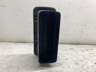 bontott RENAULT TRAFIC Bal Szellőző