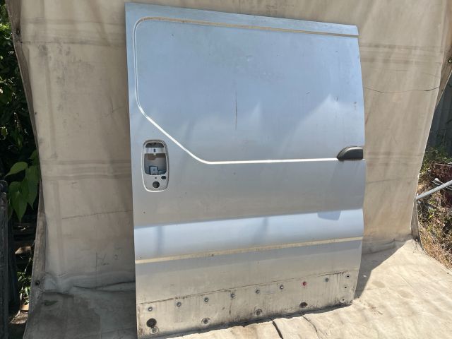 bontott RENAULT TRAFIC Bal Tolóajtó (Üres lemez)