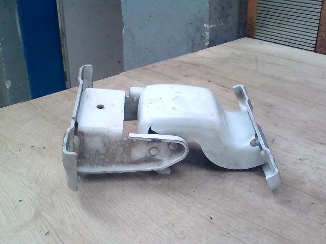 bontott RENAULT TRAFIC Csomagtérajtó Jobb Zsanér