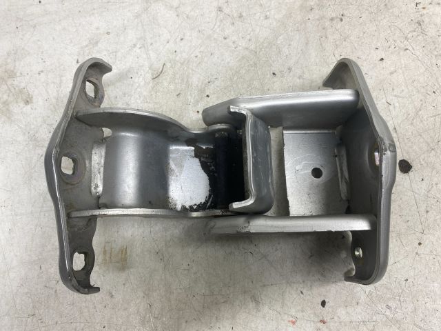 bontott RENAULT TRAFIC Csomagtérajtó Jobb Zsanér