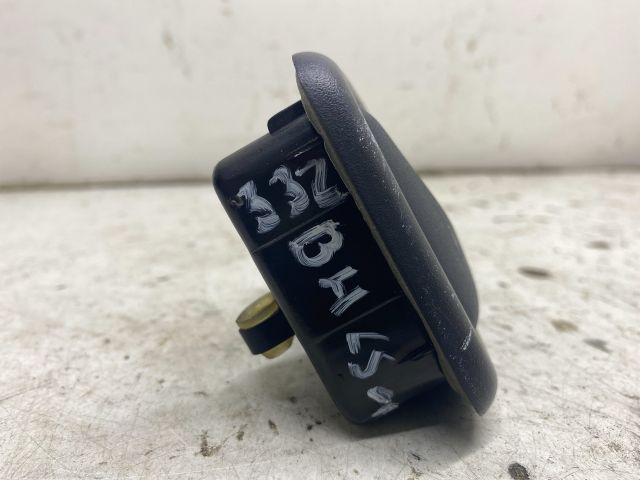 bontott RENAULT TRAFIC Csomagtérajtó Kilincs