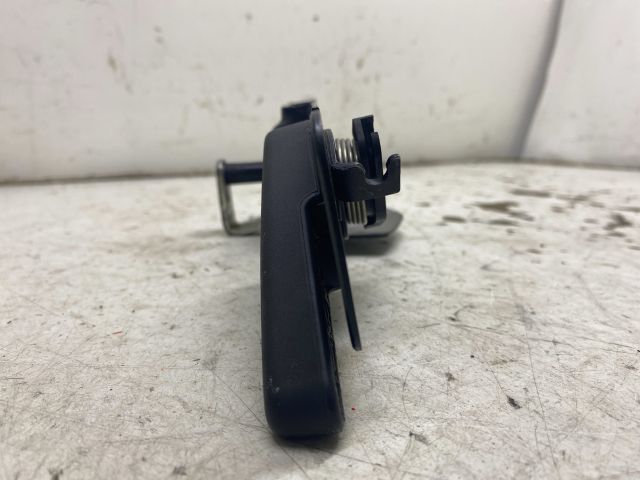 bontott RENAULT TRAFIC Csomagtérajtó Kilincs