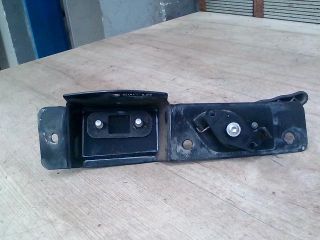 bontott RENAULT TRAFIC Csomagtérajtó Kilincs