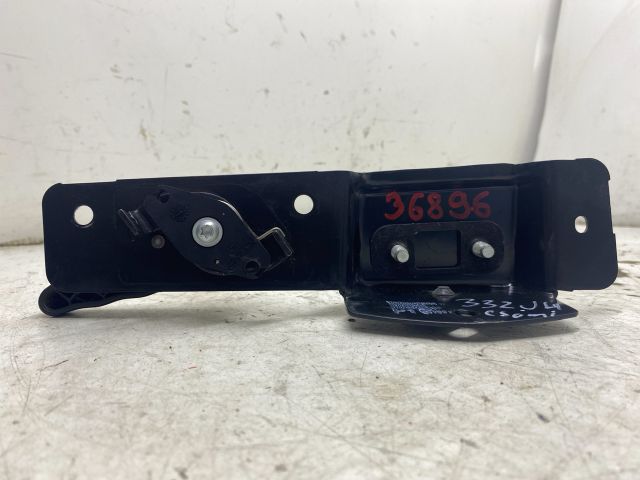 bontott RENAULT TRAFIC Csomagtérajtó Kilincs