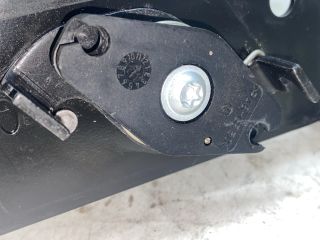 bontott RENAULT TRAFIC Csomagtérajtó Kilincs