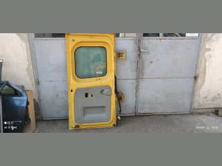 bontott RENAULT TRAFIC Csomagtérajtó (Üres lemez)