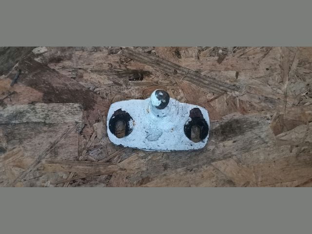 bontott RENAULT TRAFIC Csomagtérajtó Ütköző