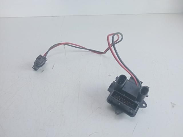 bontott RENAULT TRAFIC Előtét Ellenállás Fűtőmotor