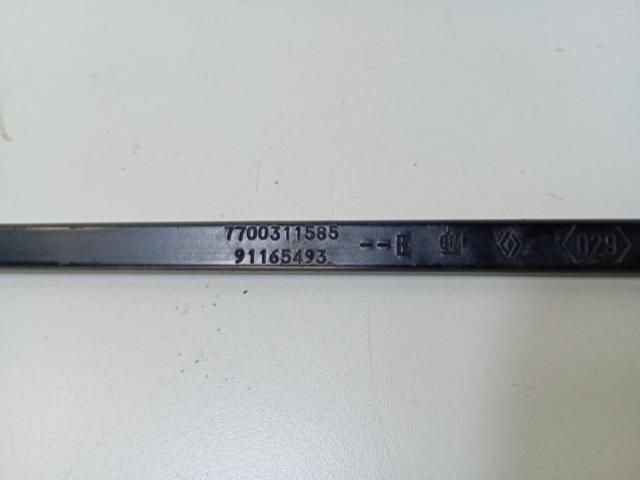 bontott RENAULT TRAFIC Első Ablaktörlő Kar