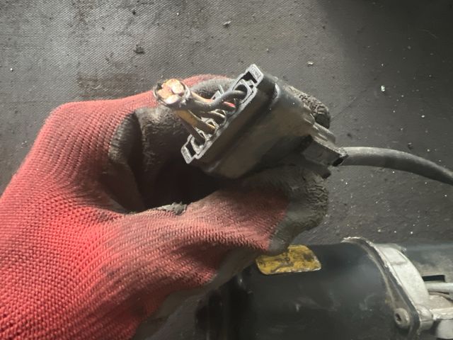 bontott RENAULT TRAFIC Első Ablaktörlő Szerkezet Motorral