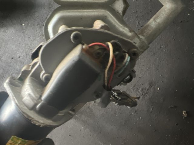 bontott RENAULT TRAFIC Első Ablaktörlő Szerkezet Motorral