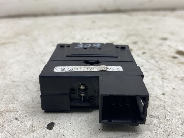 bontott RENAULT TRAFIC Első Ködfényszóró Kapcsoló