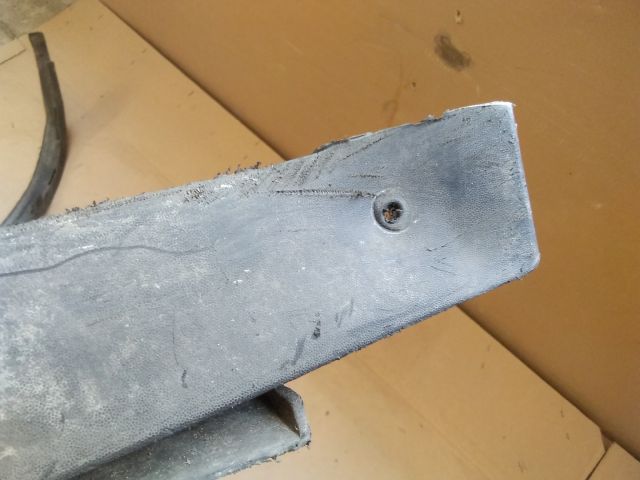 bontott RENAULT TRAFIC Első Lökhárító Alsó (Műanyag)