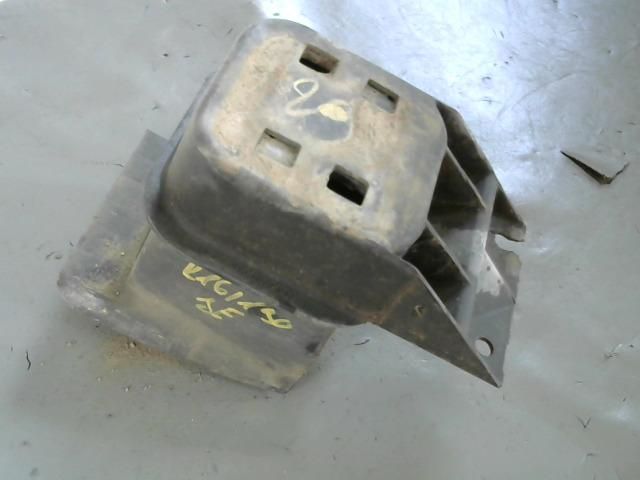 bontott RENAULT TRAFIC Első Lökhárító (Üresen)